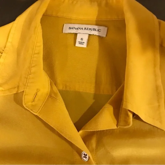 Silk Banana Republic Top - Picture 3 of 5